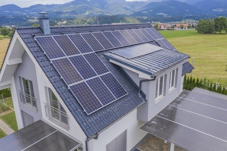 1 reliable solar panel installed on a residential building in East Setauket New York by the best solar provider. Get an estimate for your solar needs now.</p>
<p>